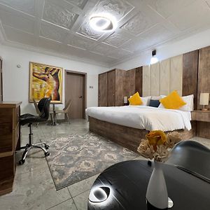 Private Bathroom King Room